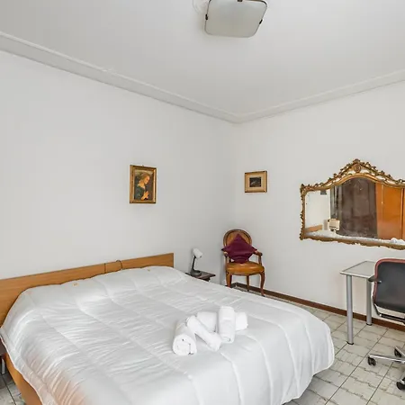 Matilde House Near The Station! Mestre